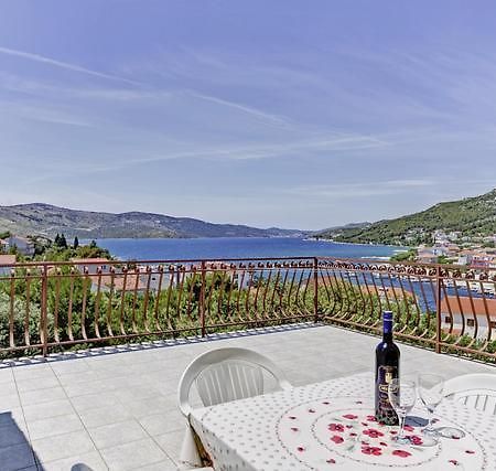 Apartments Nino سيغيت فغانييتْسا الغرفة الصورة